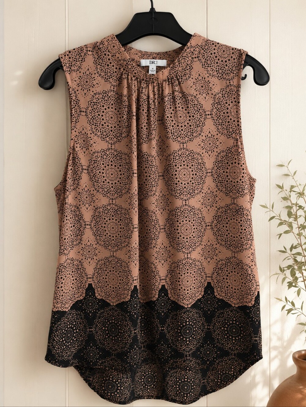 DR2 (3) Mustard and Navy Paisley Print Sleeveless Camisole Bundle - Picture 4 of 5